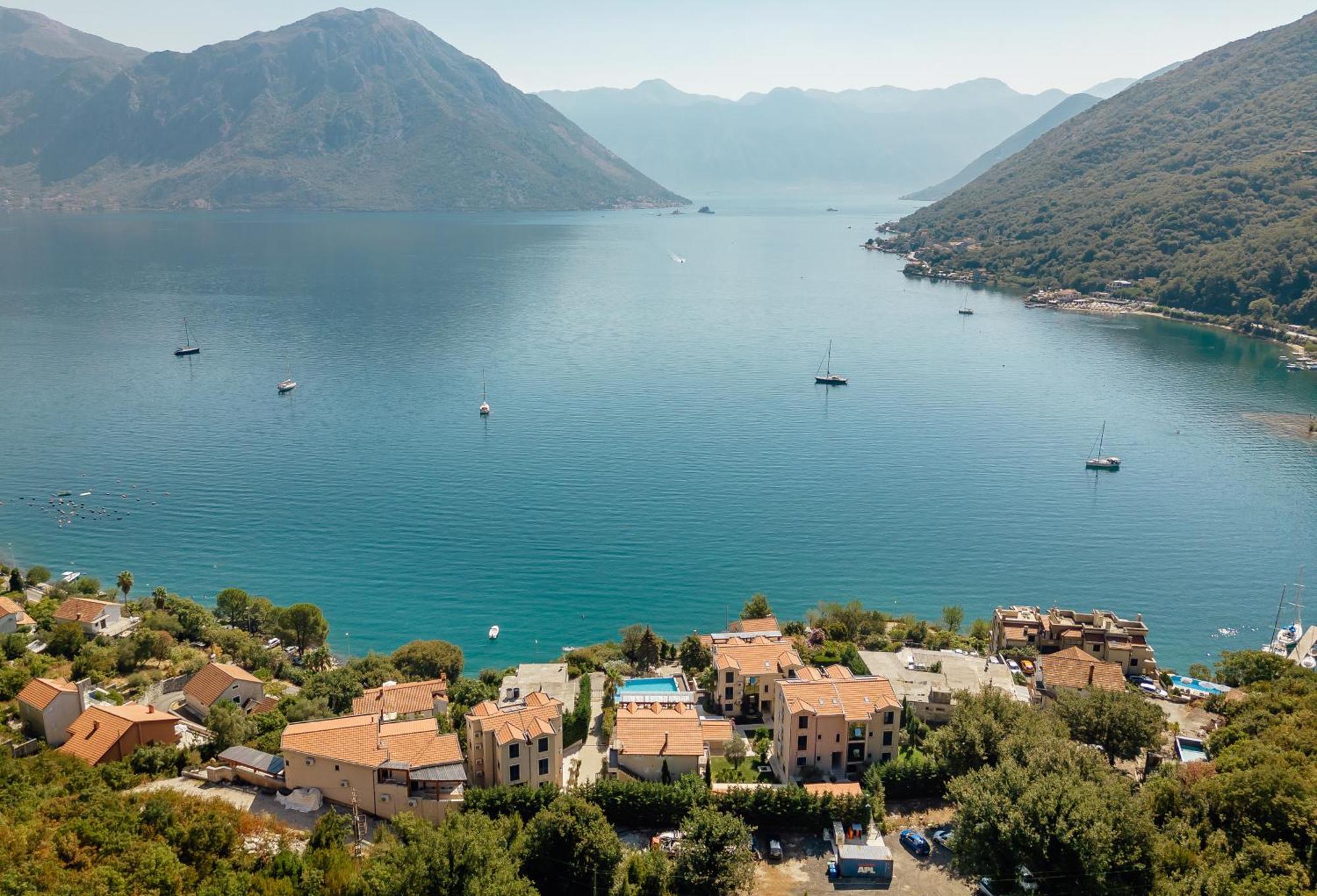 Bellezza Resort & Spa Kotor Exteriör bild