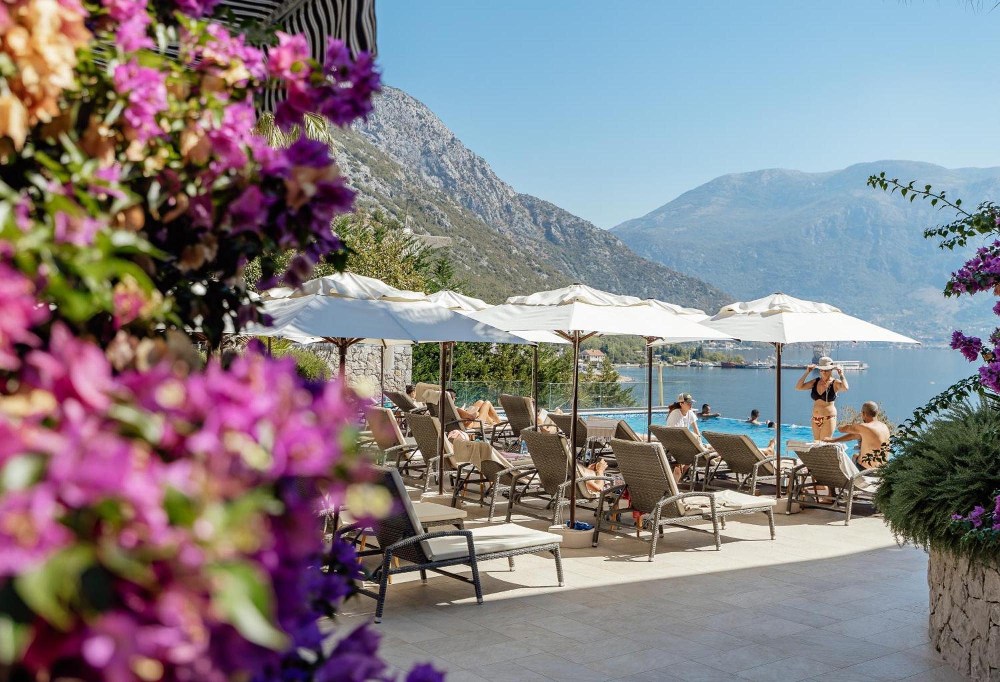 Bellezza Resort & Spa Kotor Exteriör bild